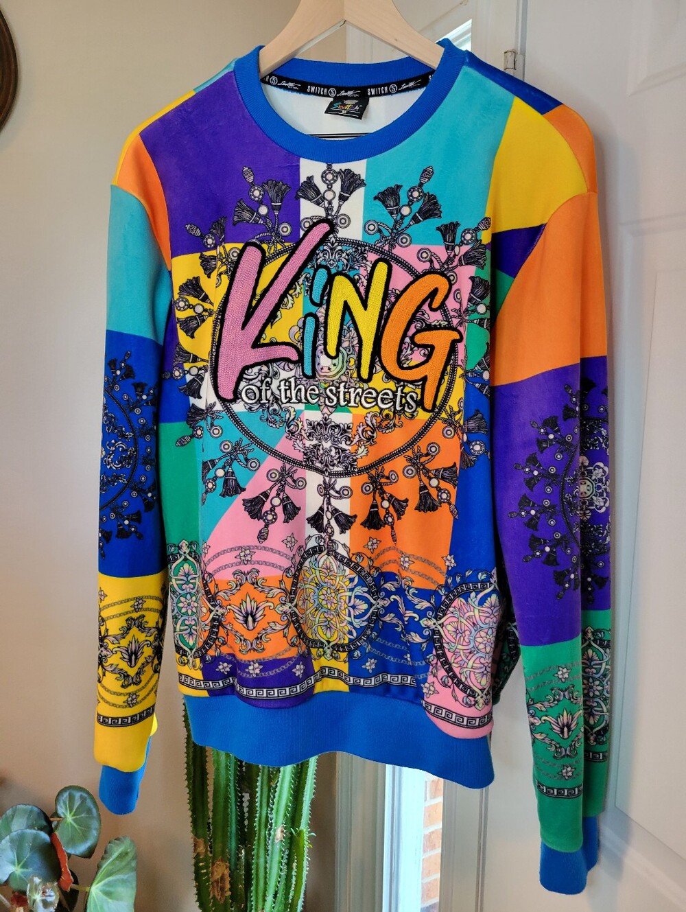 Switch Remarkable Embroidered "King Of The Streets" Colorful Velvet Crew Medium